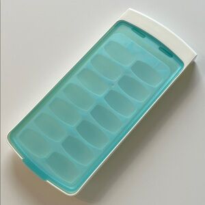 Oxo No Spill Ice Cube Tray Blue/White